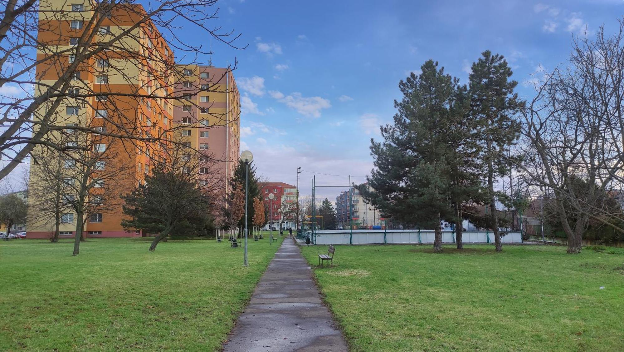 Elegant Escape Apartment III - Free Parking, Easy Access To City Center Bratislava Esterno foto